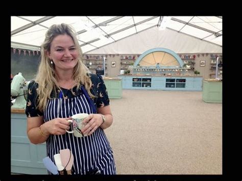 bake off pay chloe avery.